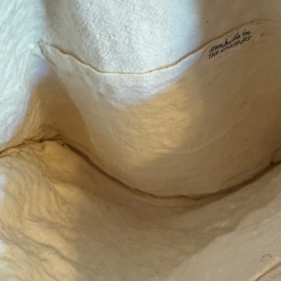 Cream Crochet Shoulder Bag - Picture 6 of 9